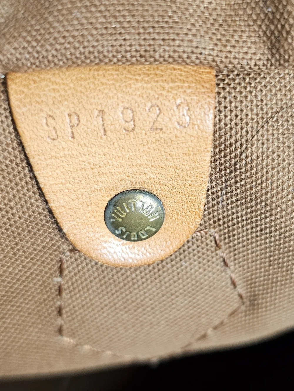 Louis Vuitton Monogram Canvas Speedy 35 - Picture 10 of 16